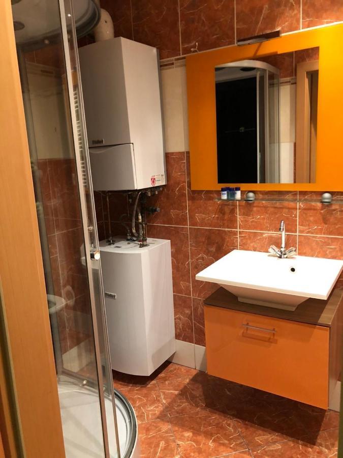Nina Apartment Wiener Neustadt Exteriör bild